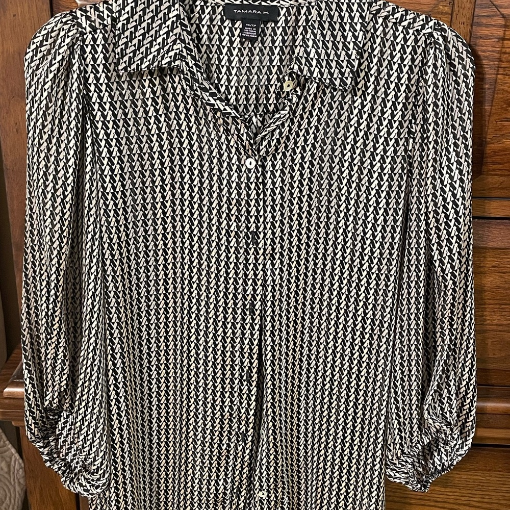 Tamarra Black & White Geometric Button-Down Blouse